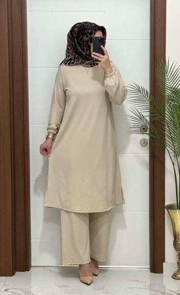 9999 K 90 BEJ YENİ SEZON BÜYÜK BEDEN DURU TAKIM - MODA ALMİRA